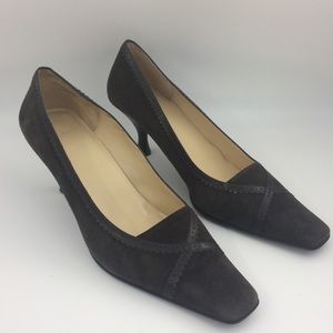 Anne Klein Brown Suede Pump with Leather Trim 10